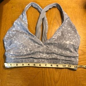 🔆2 for $25🔆 ECHT gray leopard print sports bra